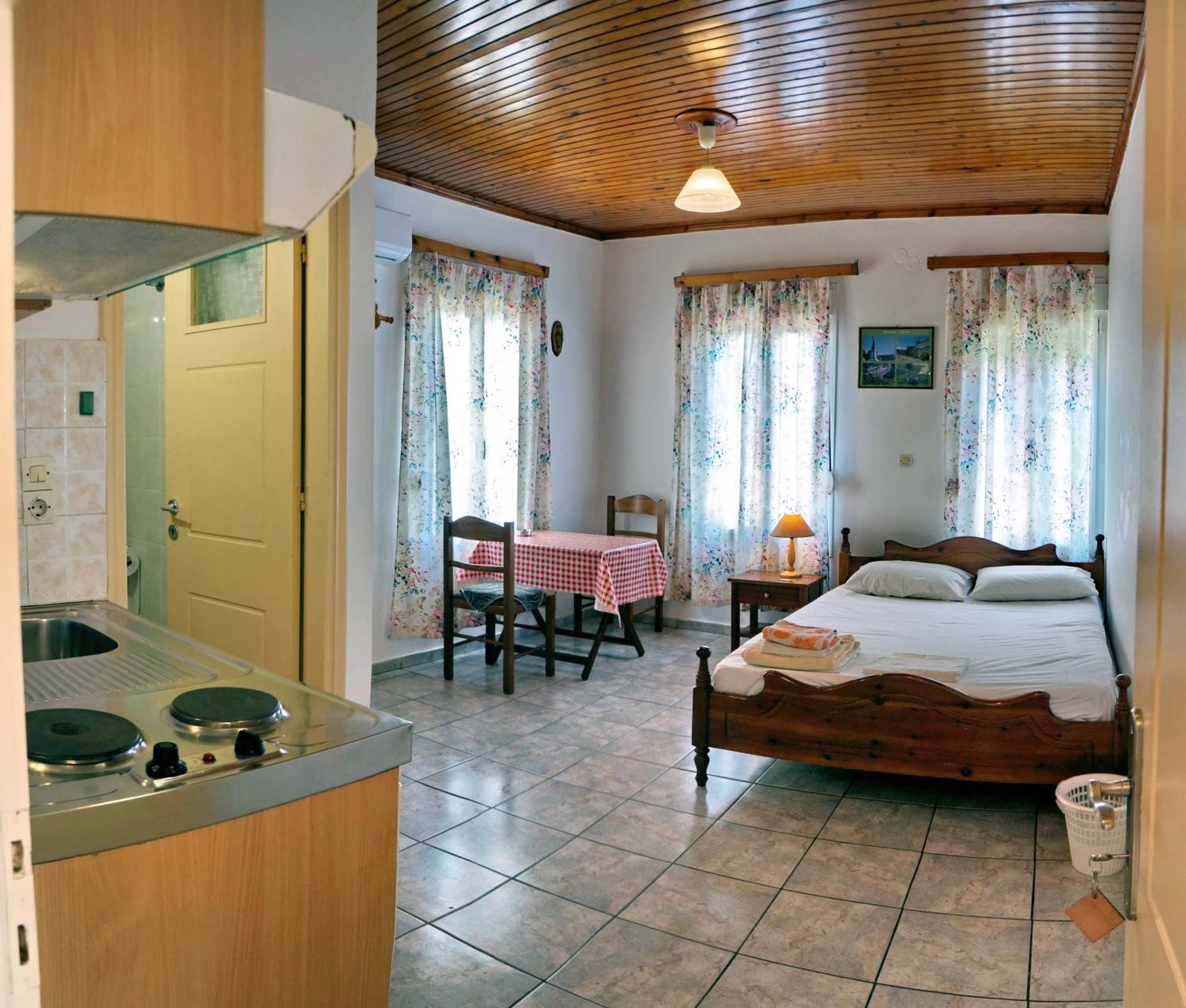 Angelos Rooms Mytilíni Екстериор снимка