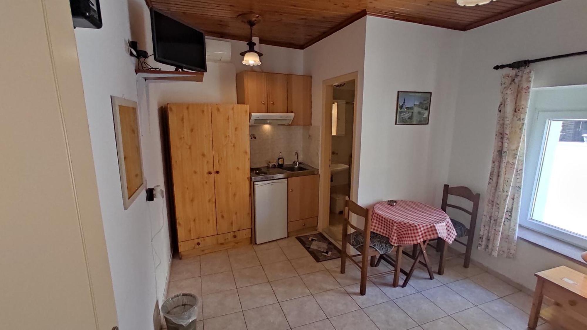 Angelos Rooms Mytilíni Екстериор снимка