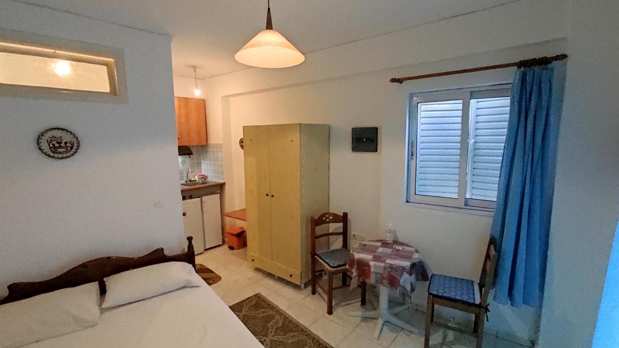 Angelos Rooms Mytilíni Екстериор снимка